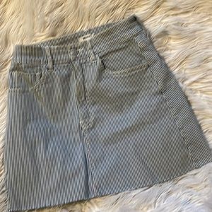 Melville sm/36 European mini skirt blue and white stripe denim with zipper front